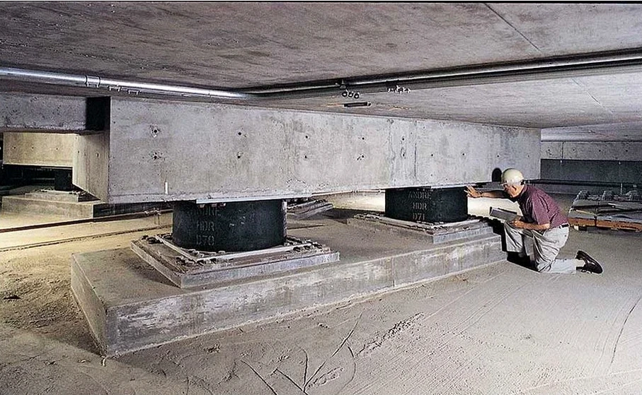 Diseño de Aislación Sísmica de Base en Temuco: Aplicación de NCh2745